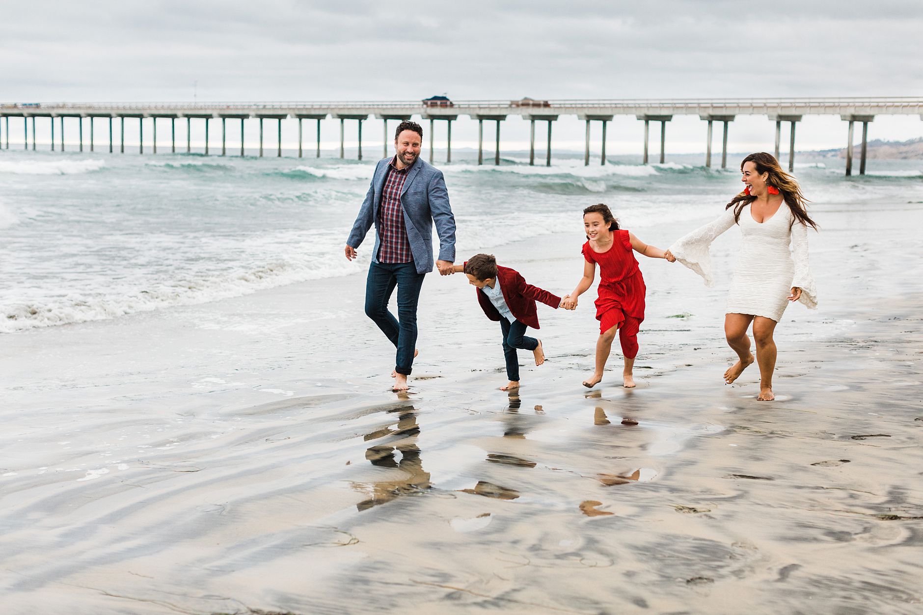San Diego Beach Photographer | Scripps Pier La Jolla | H Family